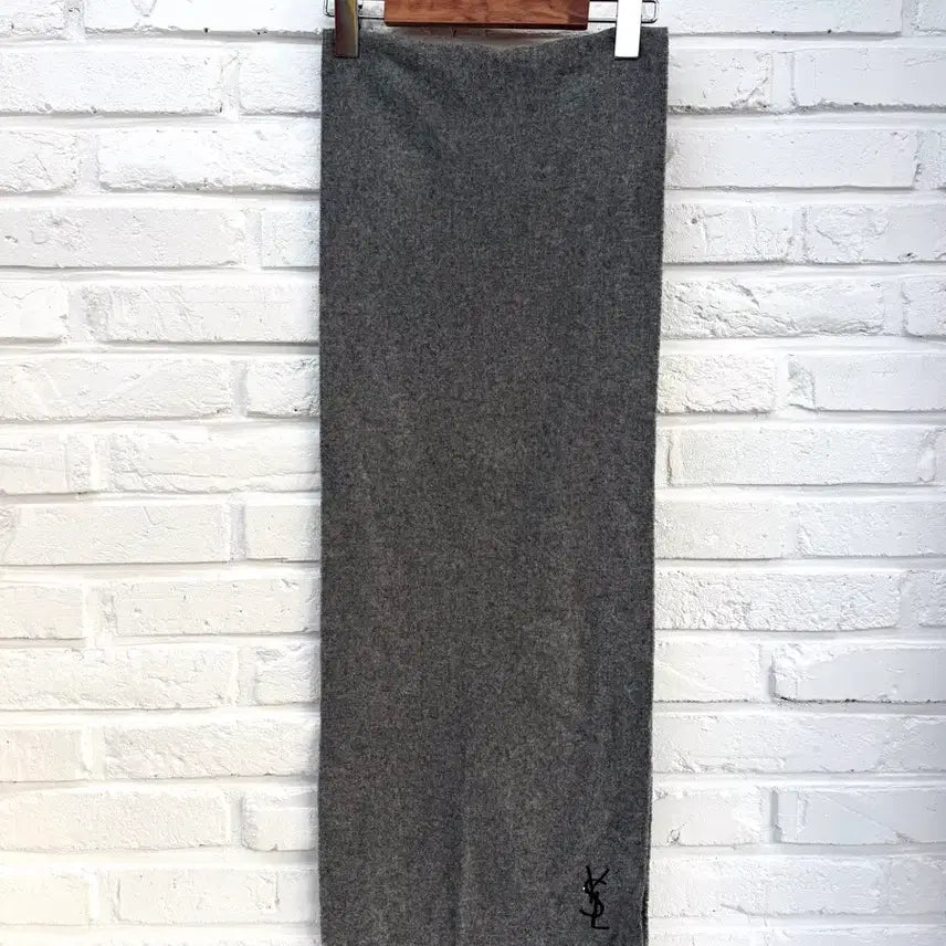 [BUNJANG] Yves Saint Laurent Gray Wool Muffler / 입생로랑 그레이 울 머플러