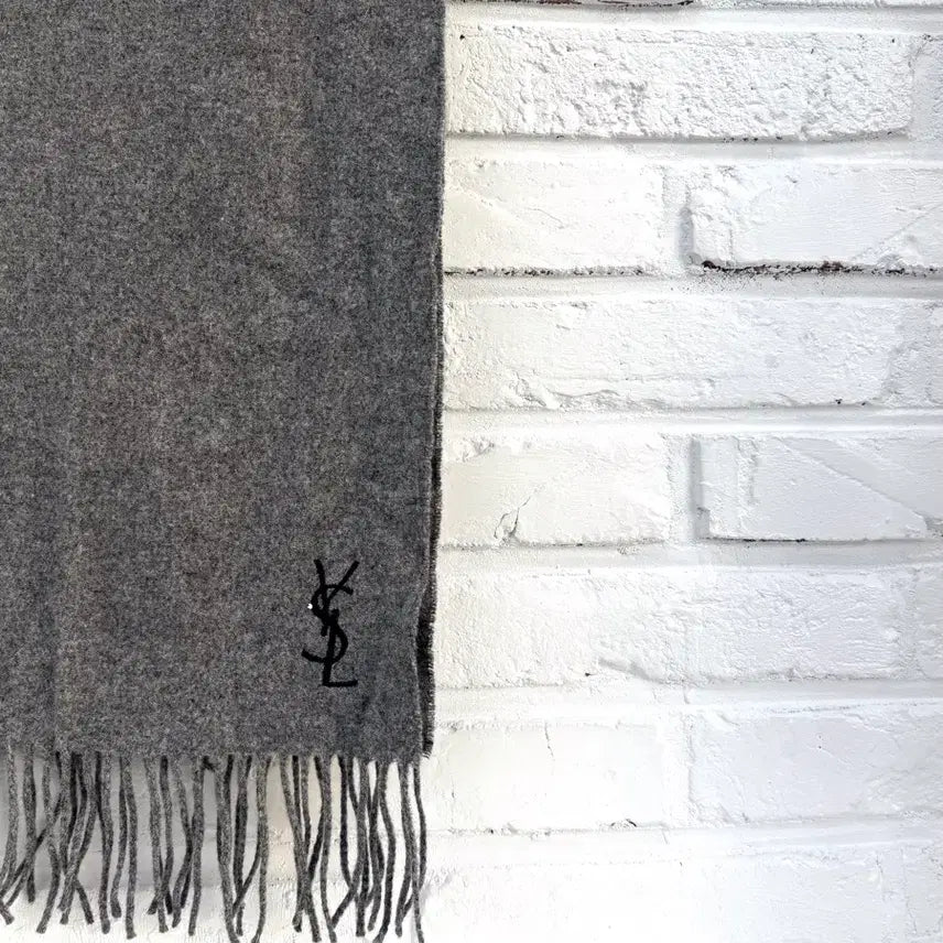 [BUNJANG] Yves Saint Laurent Gray Wool Muffler / 입생로랑 그레이 울 머플러