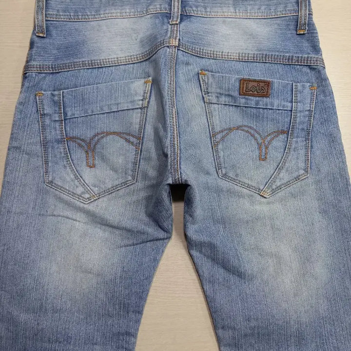 [BUNJANG] Lois Washed Tapered Fit Straight Jeans / 32 Lois 워싱 테이퍼드핏 일자진 32-358