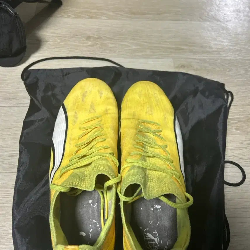 [BUNJANG] Puma Ultra FG Soccer Cleats 260 / 푸마 울트라 축구화 260