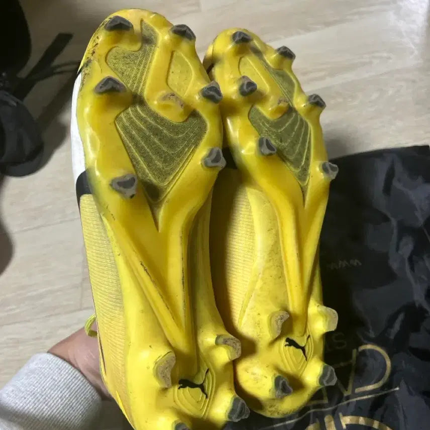[BUNJANG] Puma Ultra FG Soccer Cleats 260 / 푸마 울트라 축구화 260