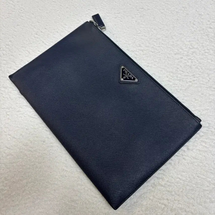 [SOLD OUT] 프라다 사피아노 레더 클러치