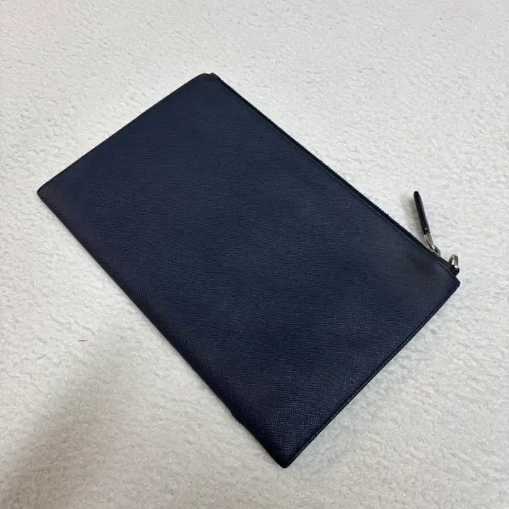 [SOLD OUT] 프라다 사피아노 레더 클러치