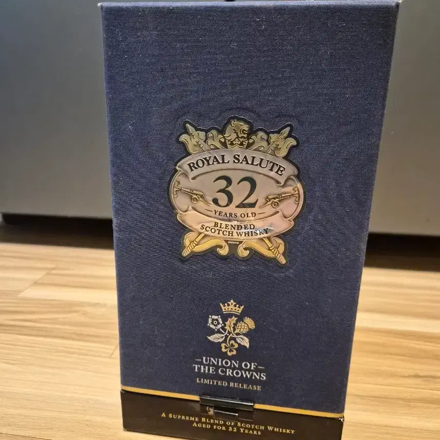 [SOLD OUT] 로얄 살루트 32년산 리미티드 에디션 공병입니다