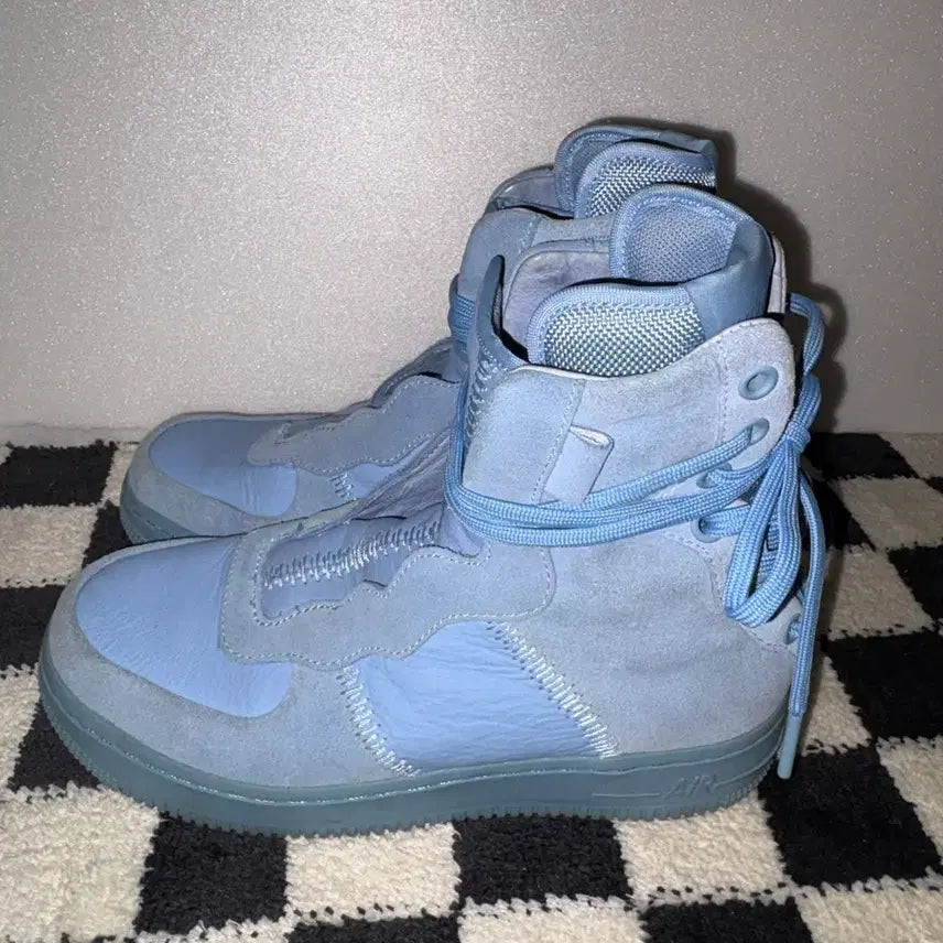 [BUNJANG] Nike Air Force 1 LV8 XX Sneakers / 나이키 에어포스1 레벨 XX 230