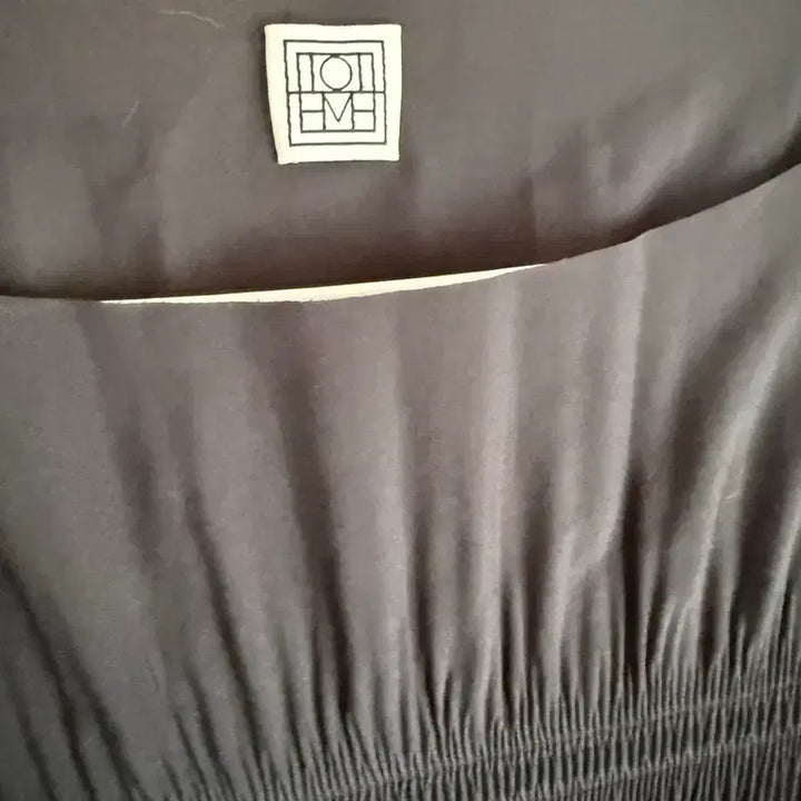 [BUNJANG] Toteme Midi Dress / 토템 미디원피스