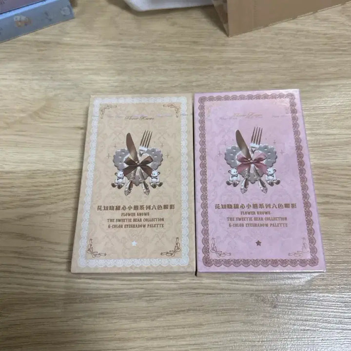 [BUNJANG] Flower Knows Sweet Bear Eyeshadow Palette / &새상품) 플라워노즈 스위트베어 아이섀도우 팔레트
