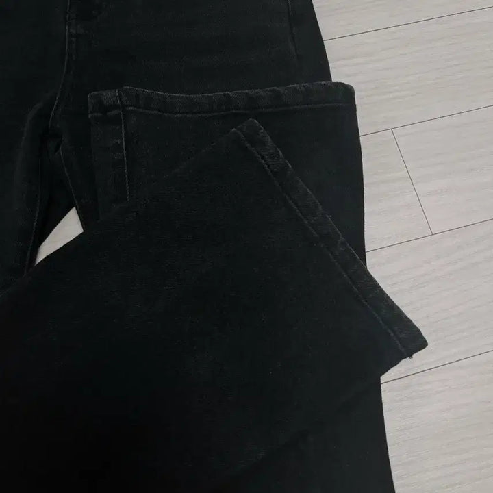 [BUNJANG] Blackup Slim Bootcut Jeans / 블랙업 슬림 부츠컷 블랙 s