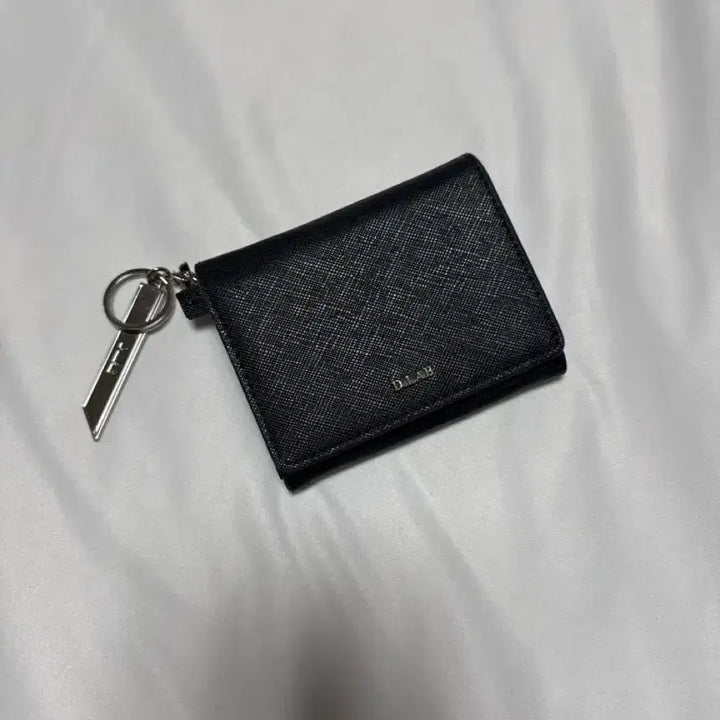 [BUNJANG] D.LAB Black Saffiano Wallet with Keyring / D.LAB 블랙 반지갑 키링 포함