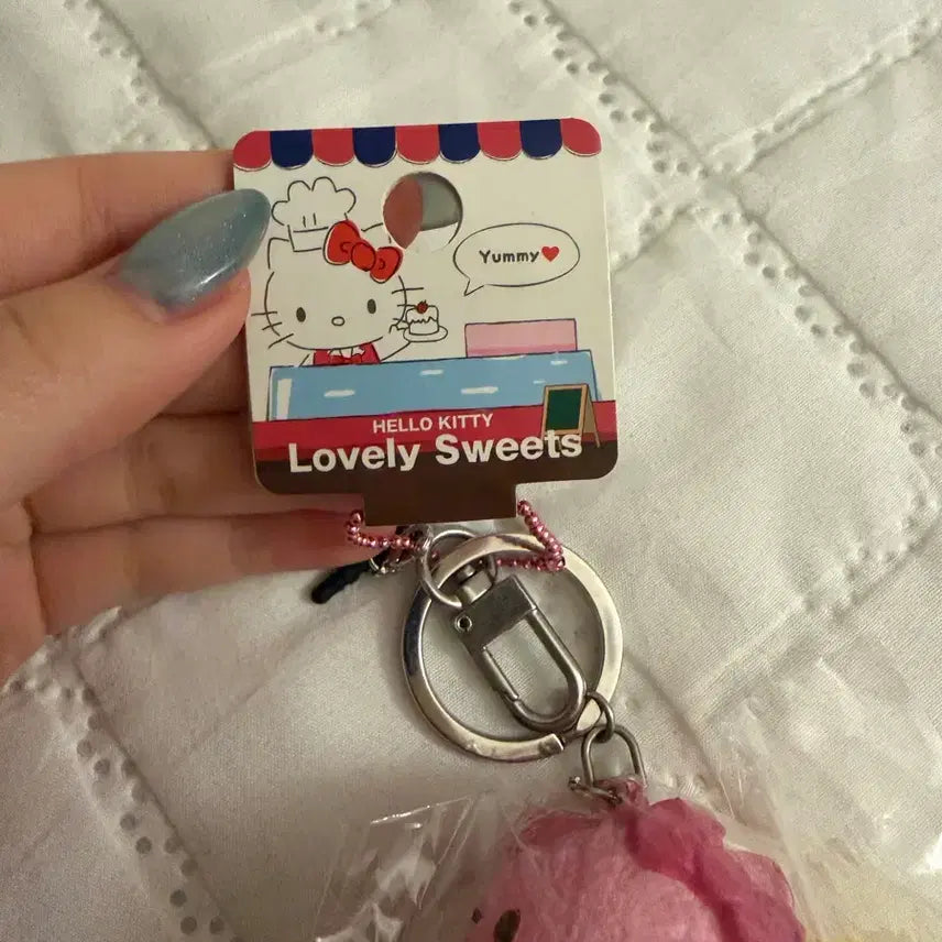 [BUNJANG] Hello Kitty Ice Cream Squishy Keyring / (미개봉) 헬로키티 아이스크림 스퀴시 키링