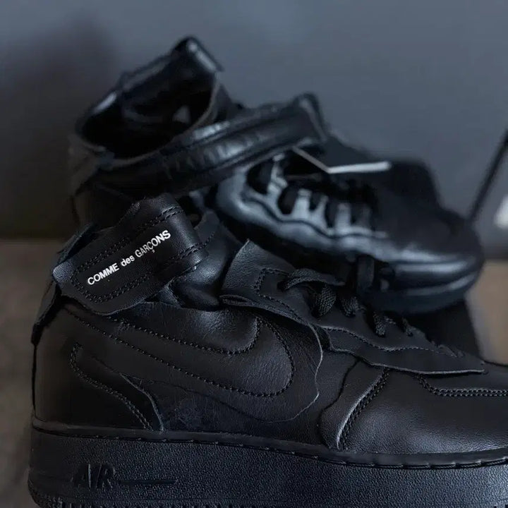 [BUNJANG] Nike Comme des Garcons Air Force 1 Mid Black Sneakers / (280) 나이키 X 꼼데가르송 에어포스 미드 블랙