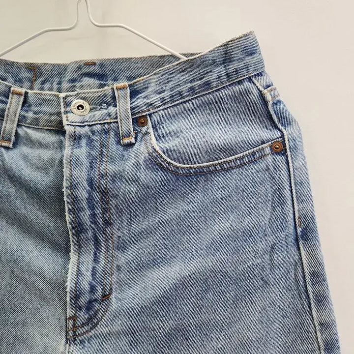 [BUNJANG] BENETTON Vintage Regular Light Wash Denim Pants / BENETTON 베네통 빈티지 레귤러 연청 데님 팬츠 28