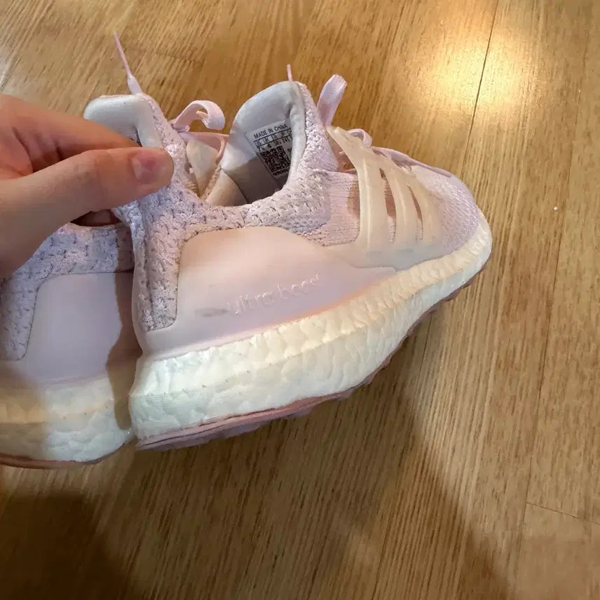 [BUNJANG] Adidas Ultra Boost 5.0 Sneakers 245 / 아디다스 울트라부스트5.0 운동화 245