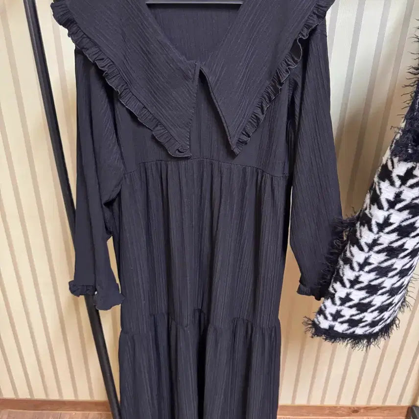 [BUNJANG] Unbranded Long Dress &amp; Boucle Knit Vest Bundle Set / 빅카라 롱원피스 +부클니트 베스트 일괄 새상품