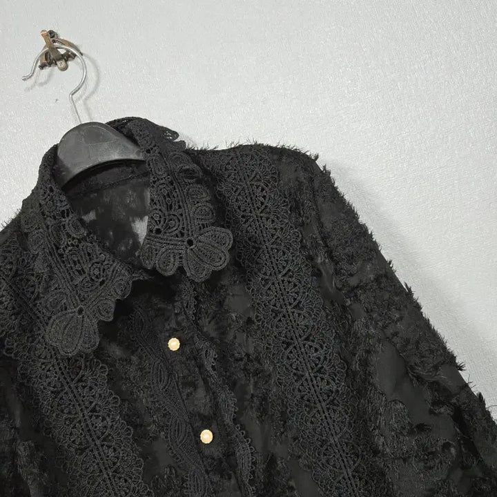 [SOLD OUT] 퍼프소매 레이스  블라우스 66