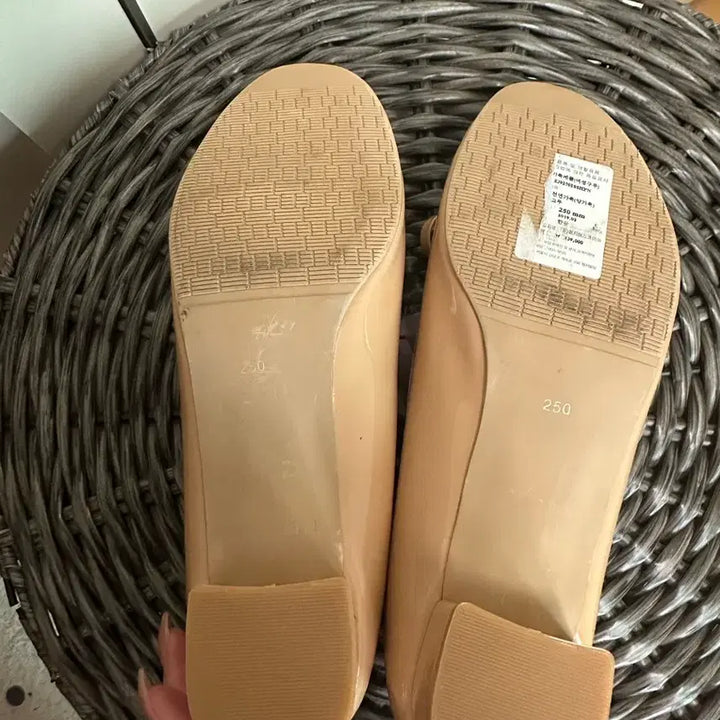[BUNJANG] Esquire Leather Ribbon Flat Shoes (Beige Pink) - 250 / 에스콰이어 양가죽 리본 플랫슈즈 250