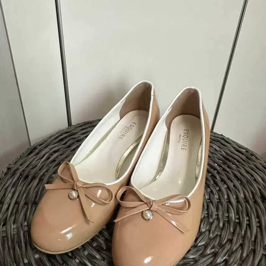 [BUNJANG] Esquire Leather Ribbon Flat Shoes (Beige Pink) - 250 / 에스콰이어 양가죽 리본 플랫슈즈 250