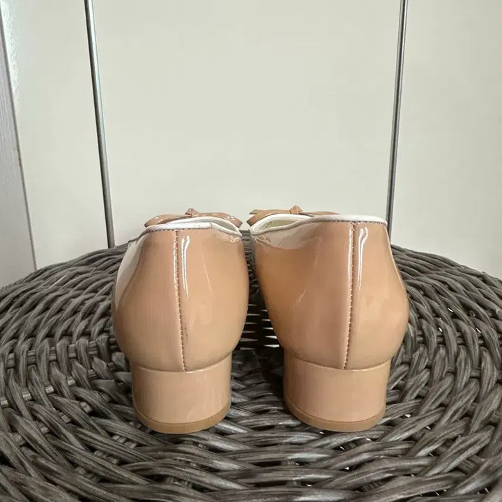[BUNJANG] Esquire Leather Ribbon Flat Shoes (Beige Pink) - 250 / 에스콰이어 양가죽 리본 플랫슈즈 250