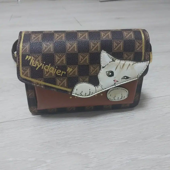 [BUNJANG] Cat Print Mini Crossbody Bag / 고양이 프린팅 미니 크로스백