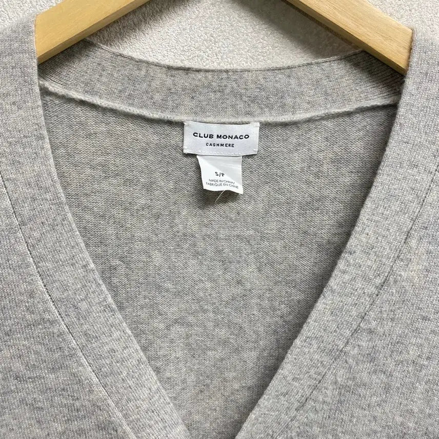 [BUNJANG] Club Monaco Cashmere V-Neck Cardigan S / 클럽 모나코 캐시미어 브이넥 가디건S