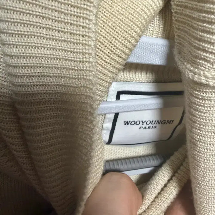 [BUNJANG] Wooyoungmi Turtleneck Sweater / 우영미 목폴라