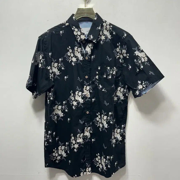 [BUNJANG] Black Floral Short Sleeve Shirt - Men&