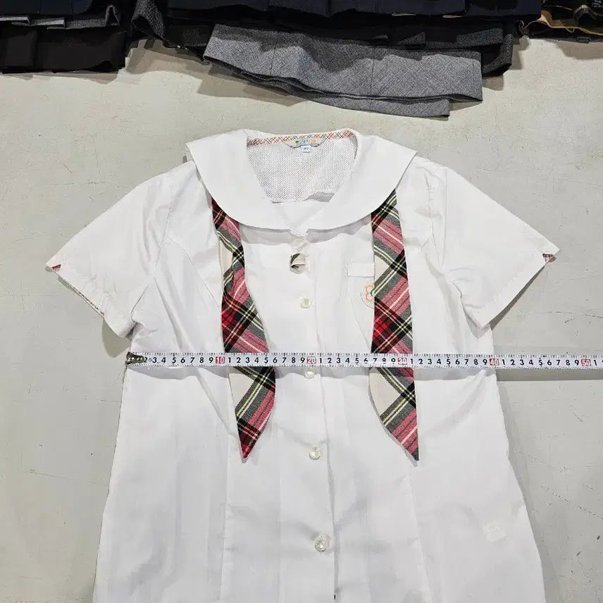 [SOLD OUT] 중고여성 교복반팔셔츠 사이즈 97
