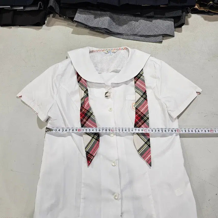 [SOLD OUT] 중고여성 교복반팔셔츠 사이즈 97