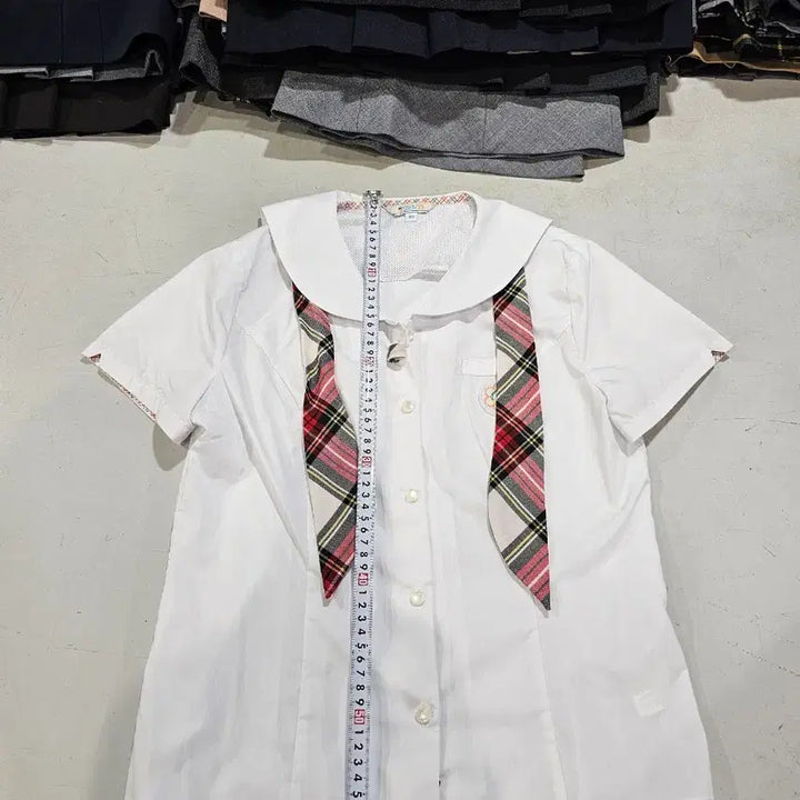 [SOLD OUT] 중고여성 교복반팔셔츠 사이즈 97