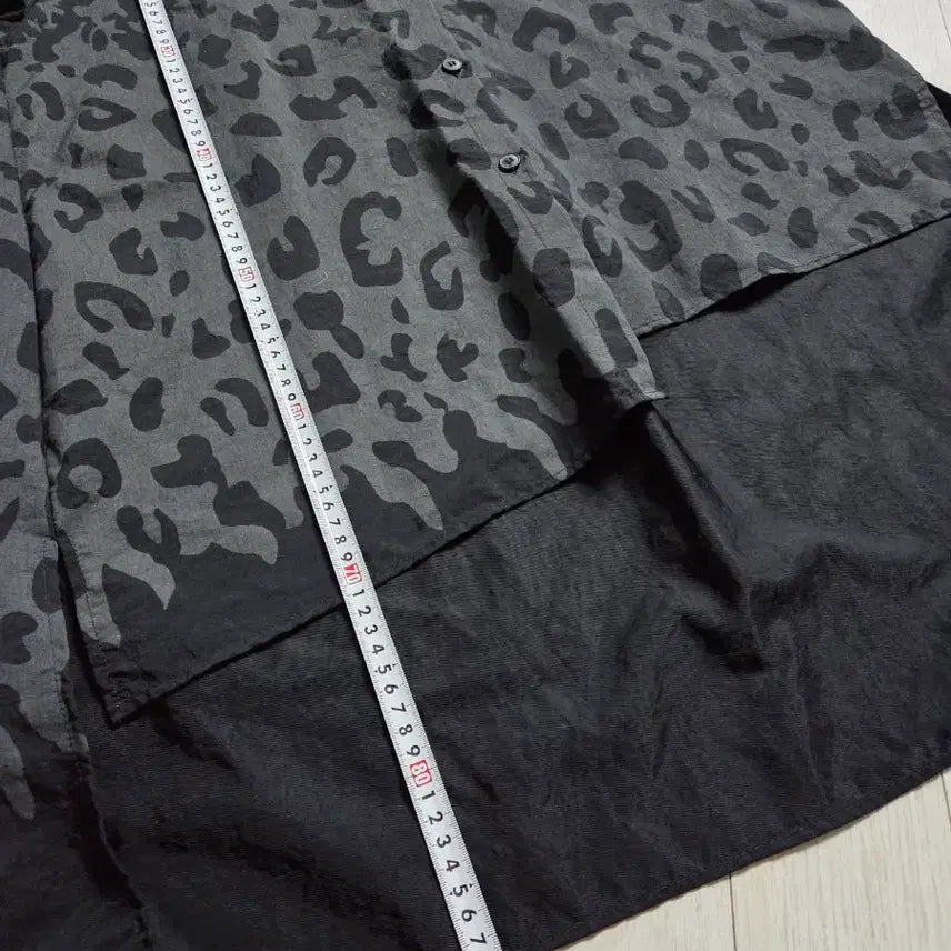 [BUNJANG] Lie Sang Bong Black Leopard Long Shirt / 새거 이상봉 디자이너 블랙 레오파드 롱 셔츠