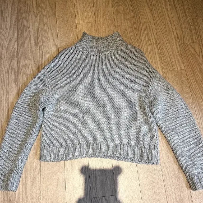 [BUNJANG] Bershka Grey Cable Knit Sweater / 버쉬카 회색 꽈배기 니트 스웨터