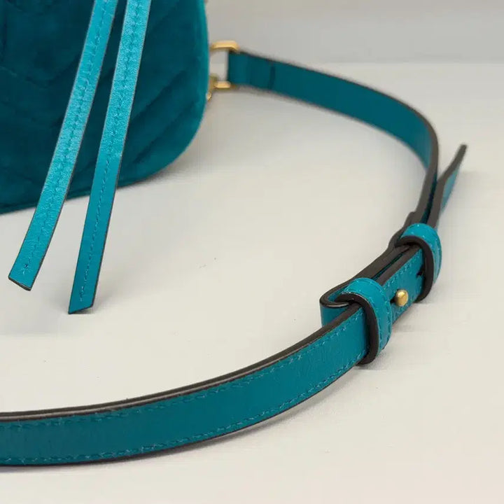 [BUNJANG] Gucci GG Marmont Small Crossbody Bag / 구찌 벨벳 마틀라세 GG 마몽 스몰 크로스백