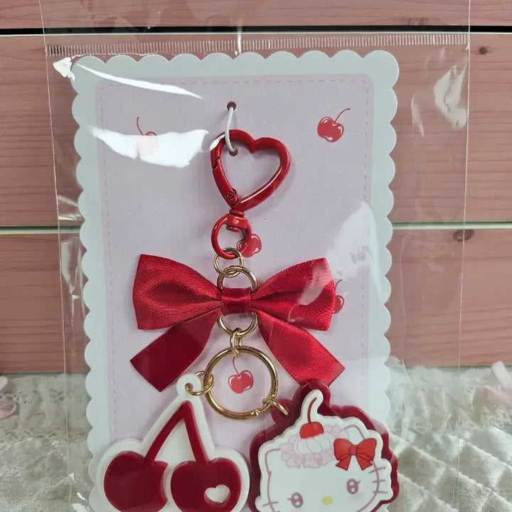 [SOLD OUT] (일본정품/한정판) 산리오 휩체리 키링 헬로키티