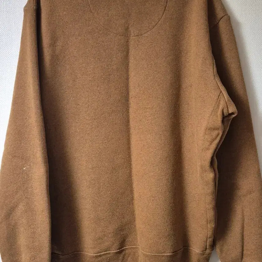 [SOLD OUT] 파타고니아 브라운 빅로그 맨투맨