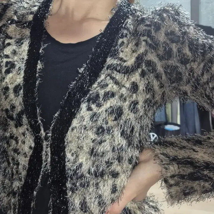 [BUNJANG] Leopard Print Short Fur Cardigan / 섹시한 레오파드 가디건 / 신축성있음편함