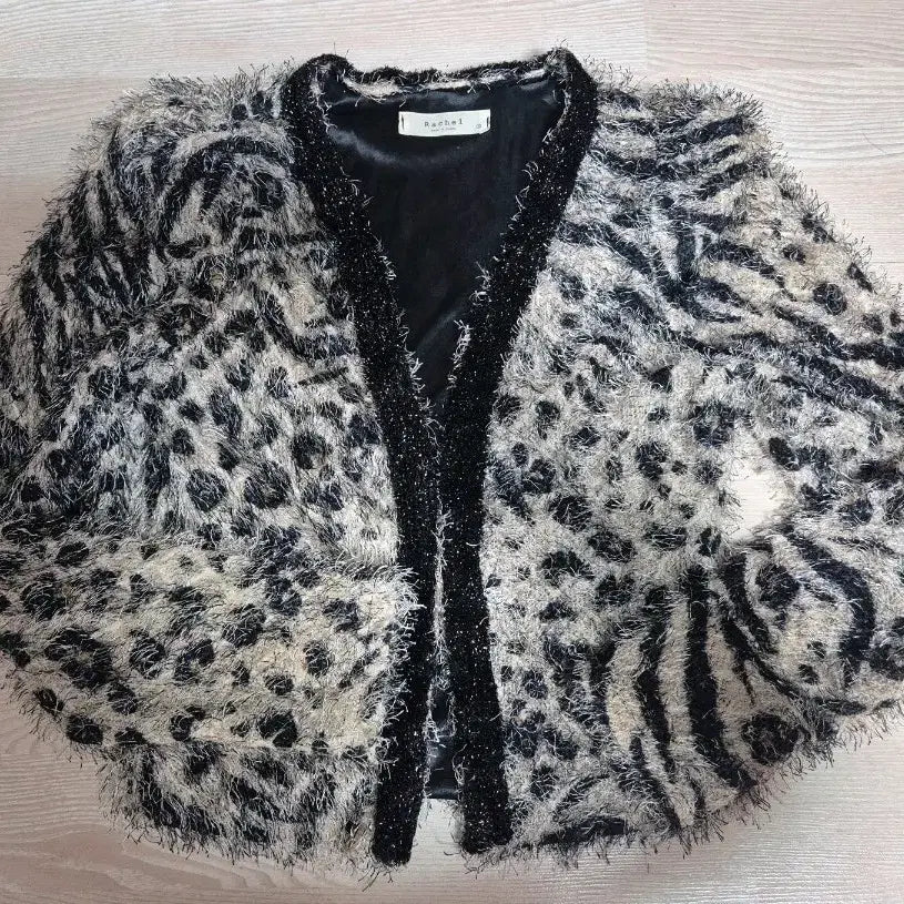[BUNJANG] Leopard Print Short Fur Cardigan / 섹시한 레오파드 가디건 / 신축성있음편함