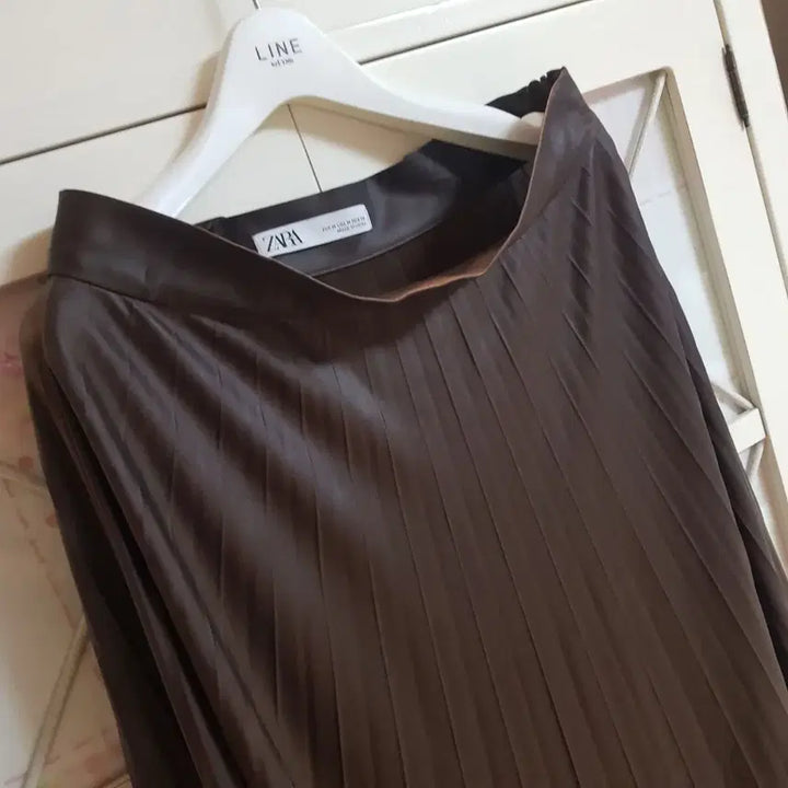 [BUNJANG] ZARA Pleated Long Skirt / 자라 주름스커트 롱스커트/27-28