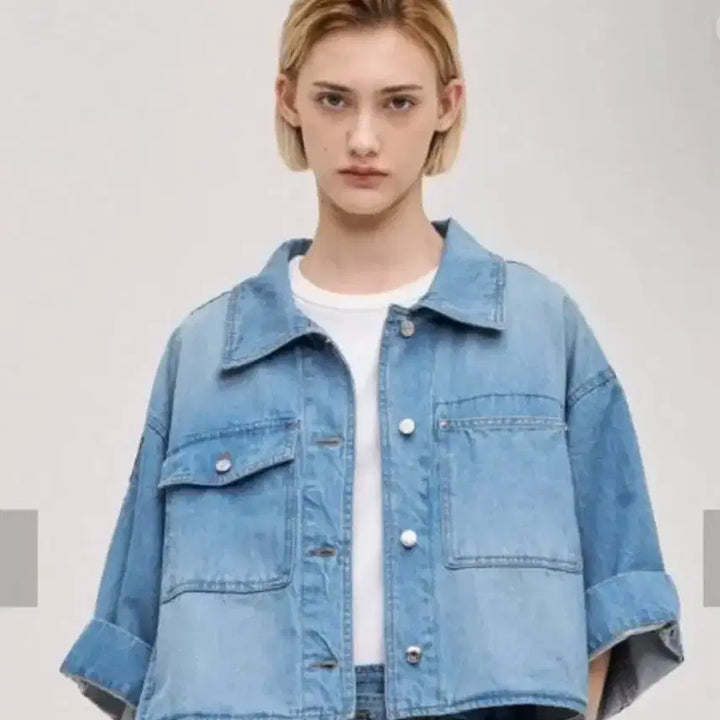 [SOLD OUT] 한섬 SYSTEM JEANS 연청 워싱 데님 크롭 자켓 55