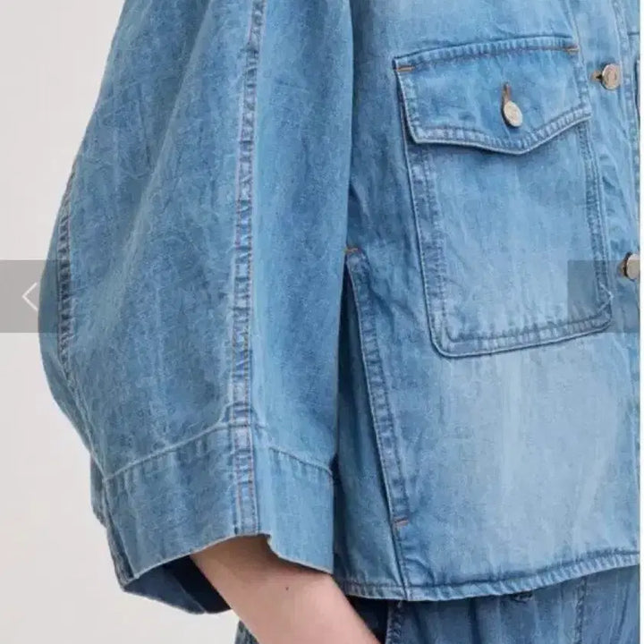 [SOLD OUT] 한섬 SYSTEM JEANS 연청 워싱 데님 크롭 자켓 55