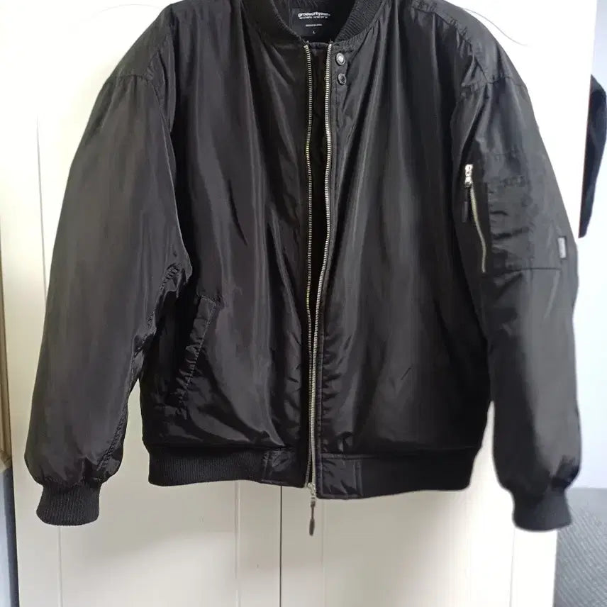 [BUNJANG] Grooverhyme Black Hooded Short Padded Jacket L / (하루마다 천원씩 내려갈 예정) 그루브라임 블랙 후드 숏패딩 L
