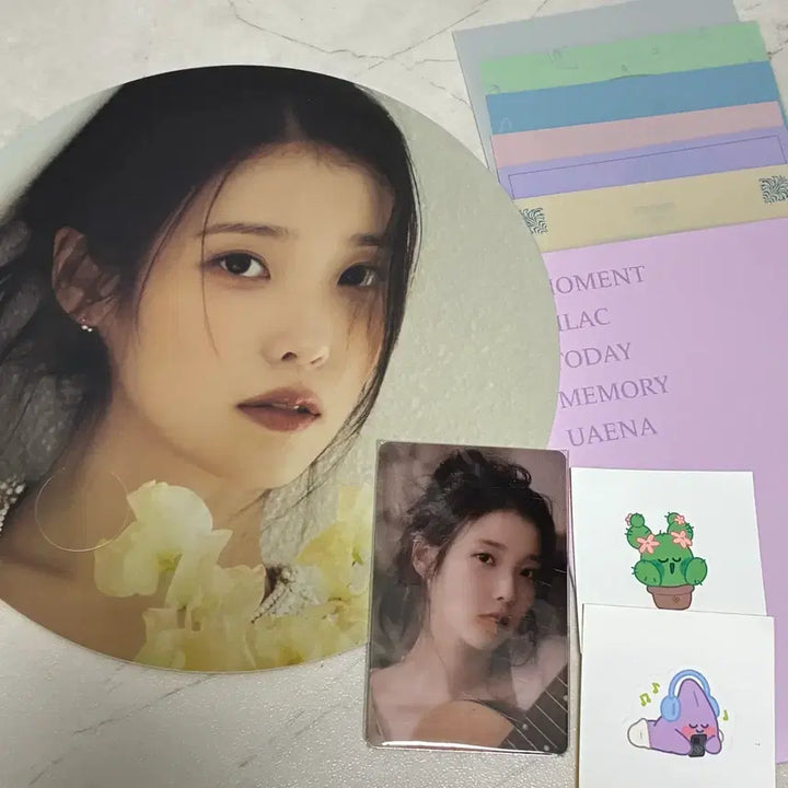 [BUNJANG] IU Moment Exhibition POB Bundle Set / 아이유 순간 전시 입장 특전(+스티커)
