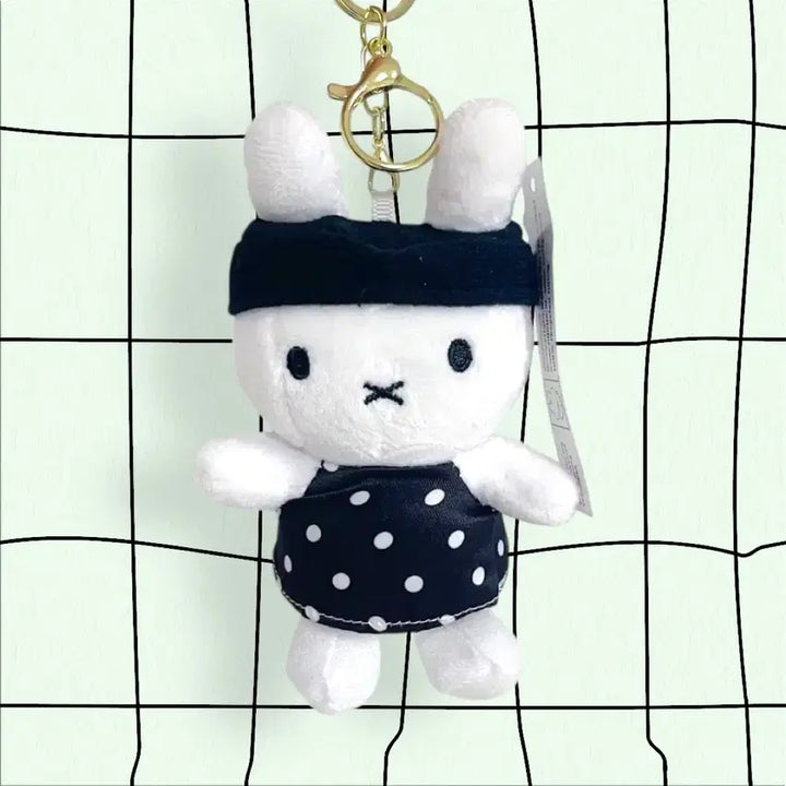 [BUNJANG] Miffy Black Dot Dress Keyring / 미피 nijntje miffy 미피 블랙 도트 원피스 키링(개당)