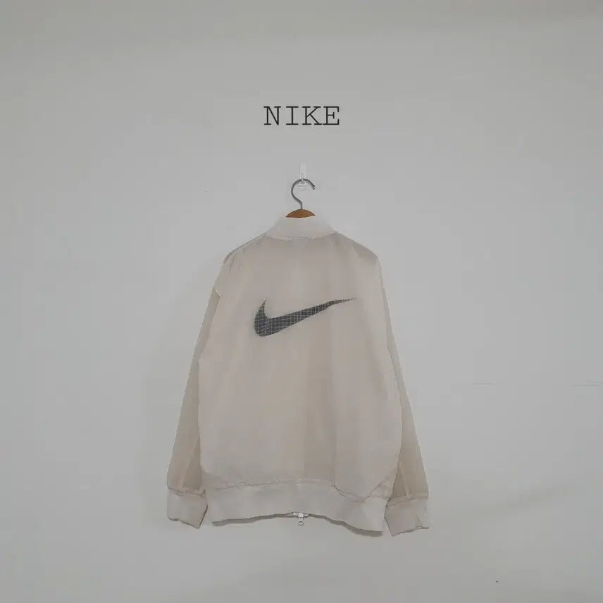 [SOLD OUT] No.26030714 나이키 빅로고 시스루 바람막이 아이보리