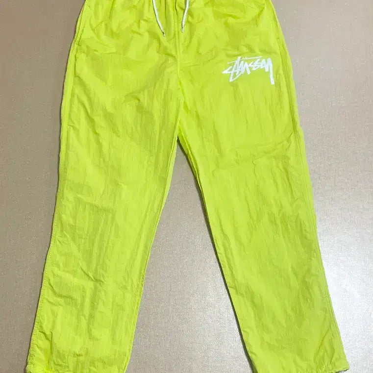 [BUNJANG] Nike x Stussy Beach Pants Bright Cactus (M) / (M) 나이키 x 스투시 비치팬츠 브라이트 캑터스