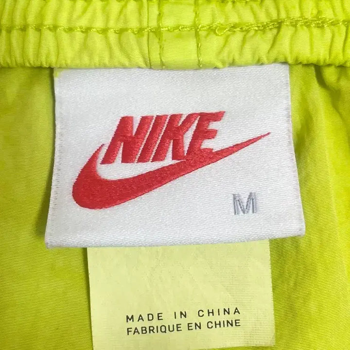 [BUNJANG] Nike x Stussy Beach Pants Bright Cactus (M) / (M) 나이키 x 스투시 비치팬츠 브라이트 캑터스