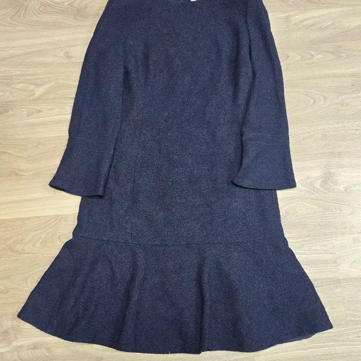 [BUNJANG] It Misha Navy Flare Midi Dress / 잇 미샤 네이비 플레어 원피스