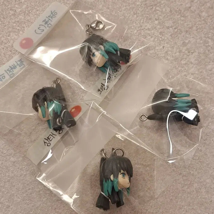 [BUNJANG] Demon Slayer Muichiro Tokito Dangling Gacha Bundle Set / (마지막 가격내림) 귀멸의 칼날 귀칼 대롱가챠 무이치로 4개 일괄
