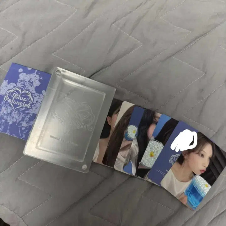 [BUNJANG] NMIXX Blue Valentine Bracelet / 급처,네고가능) NMIXX 블루 발렌타인 앨범 팔찌