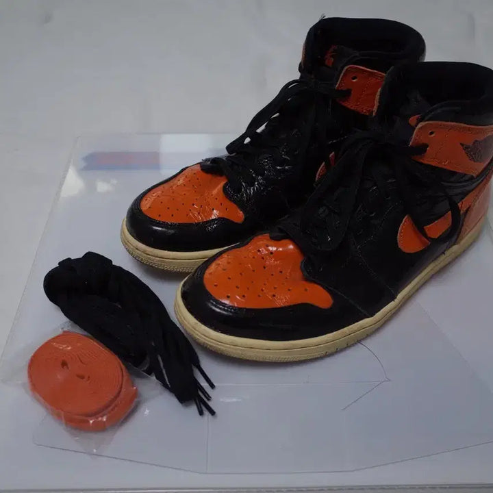 [BUNJANG] Nike Air Jordan 1 Retro High Shattered Backboard 3.0 Sneakers / [260] 나이키 에어 조던 1 레트로 하이 쉐터드 백보드 3.0