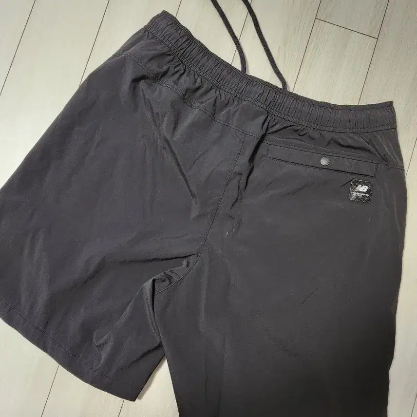 [SOLD OUT] 새상품급)뉴발란스 NBNVE32623 / UNI 프로즌 4.5부 카고 숏
